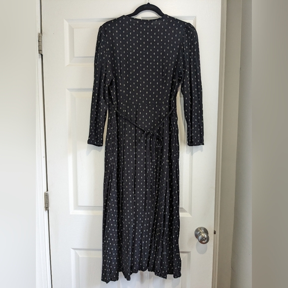 Able Lena Wrap Over Dress Size M - Picture 6 of 12